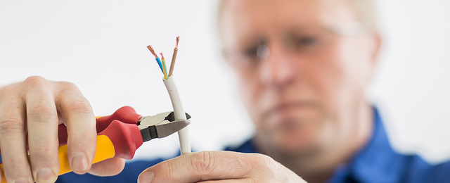 DGUV Vorschrift 3-Check bei Thomanek Elektrotechnik GmbH & Co.KG in Merkendorf